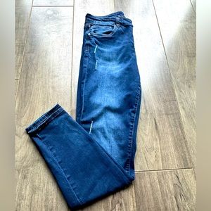 Size 10 Kut from the Kloth dark wash skinny jeans